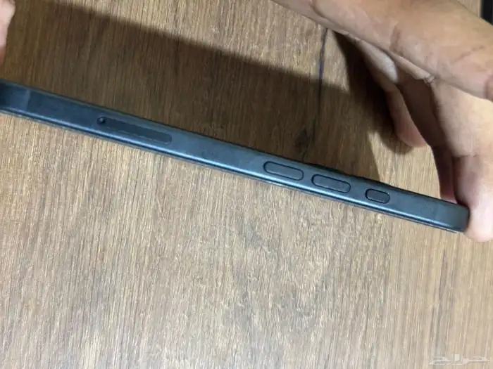 ايفون 16 العادى 128g 4