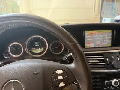 مرسيدس E300 للبيع 2