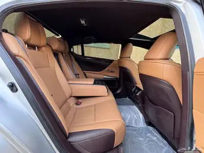 لكزس ES350 CC 2021 23