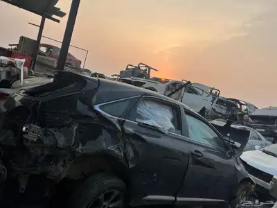 تشليح قطع غيار لكزس Rx350 2012 مصدوم 40