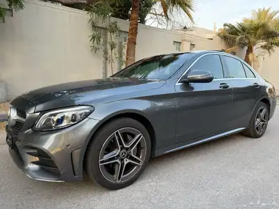 مرسيدس ( C200 ) الموديل 2020 ممشى قليل شبه جديده 3