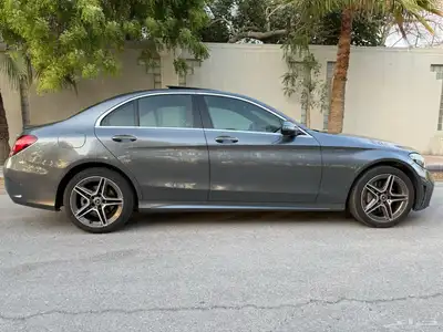 مرسيدس ( C200 ) الموديل 2020 ممشى قليل شبه جديده 50