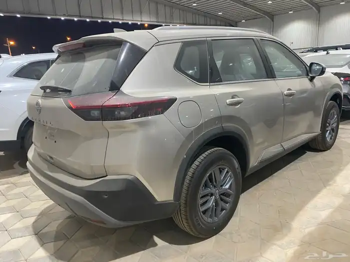 نيسان اكس تريل استندر سعودي 2025 3