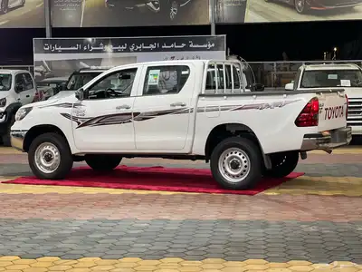 تويوتا   هايلوكسGL-2 دبل ديزل 2025 جديد 116.150شامل الضريبة 7