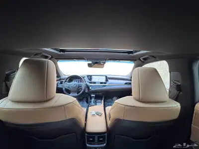 لكزس ES350 CC 2021 32