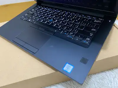 لابتوب Dell شاشه لمس كور i7 شبه الجديد 3