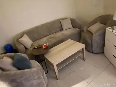 قطعتين كنب كبيره ومفرده جديدة 0