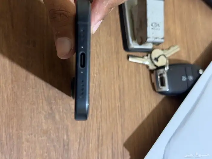 ايفون 16 العادى 128g 5