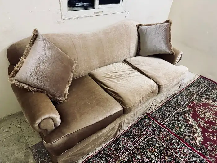 أغراض للبيع 5