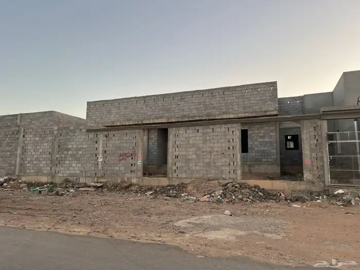 للبيع عمارة عظم بمخطط الشروق واجهتين وعلى الكود السعودي 4