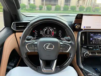 لكزس LX600 2024 BB - سعودي شبه جديد 34