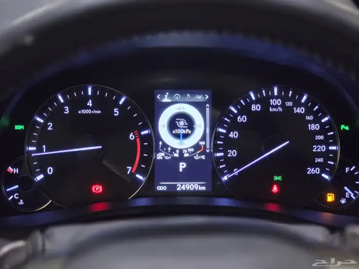 لكزس GS300 موديل 2018 بحاله الوكاله مخزن 19