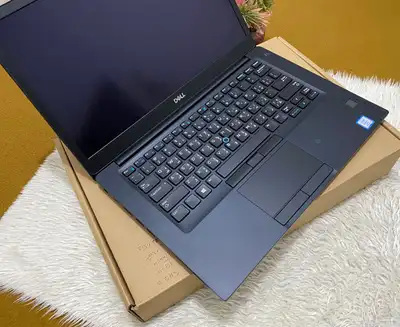 لابتوب Dell شاشه لمس كور i7 شبه الجديد 13