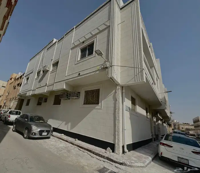 عمارة في حي الشميسي 12 شقة 7