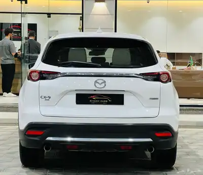 مازدا 2022 CX9 فل الفل ( بحالة ممتازة ) 3