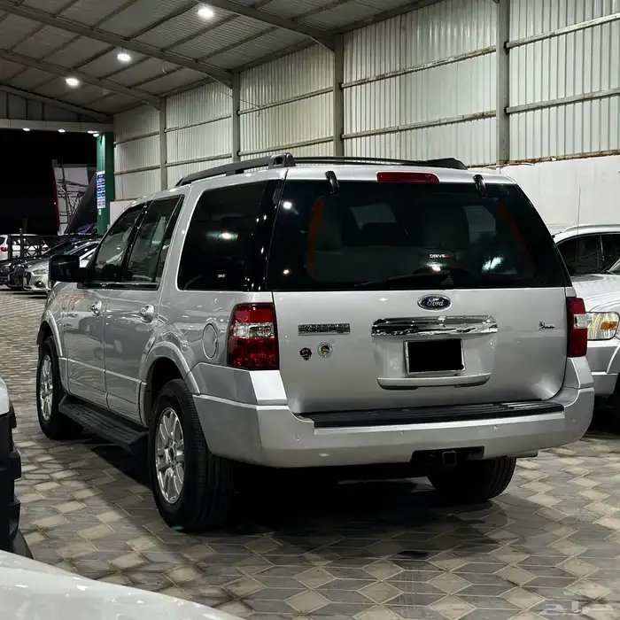 فورد اكسبديشن 2011 قصير سعودي نص فل XLT 4