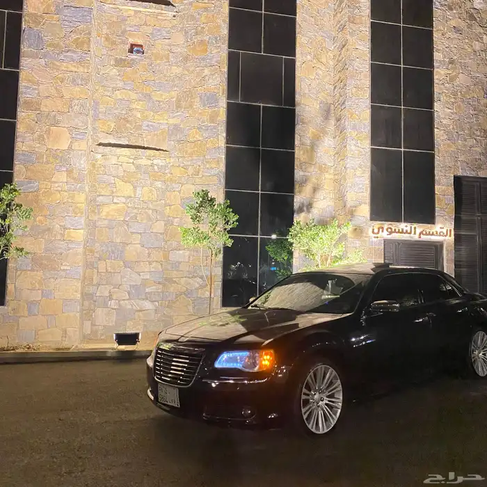 كرايزلر 6سرندل 2011 C300 هيمي فل 3