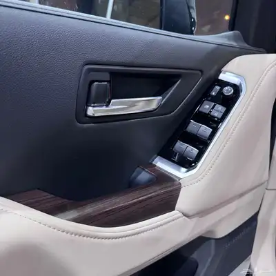 لاند كروزر Gxr L4 2025 8