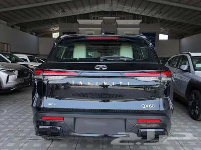 انفينتي QX60 فئات لاكجيري وسينسوري 9