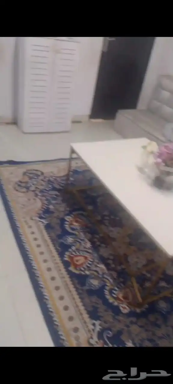 طاوله للبيع 1