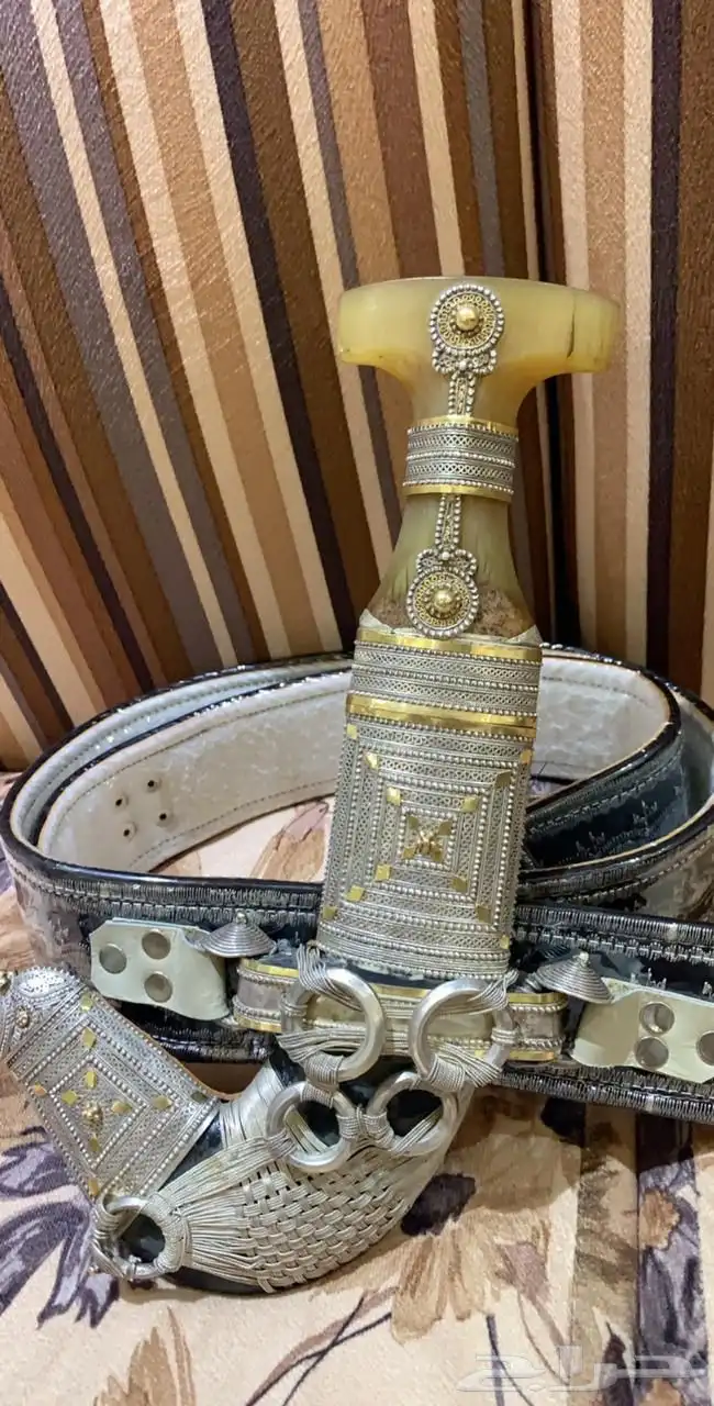 جنبية زراف كفو مطليه موية ذهب 0