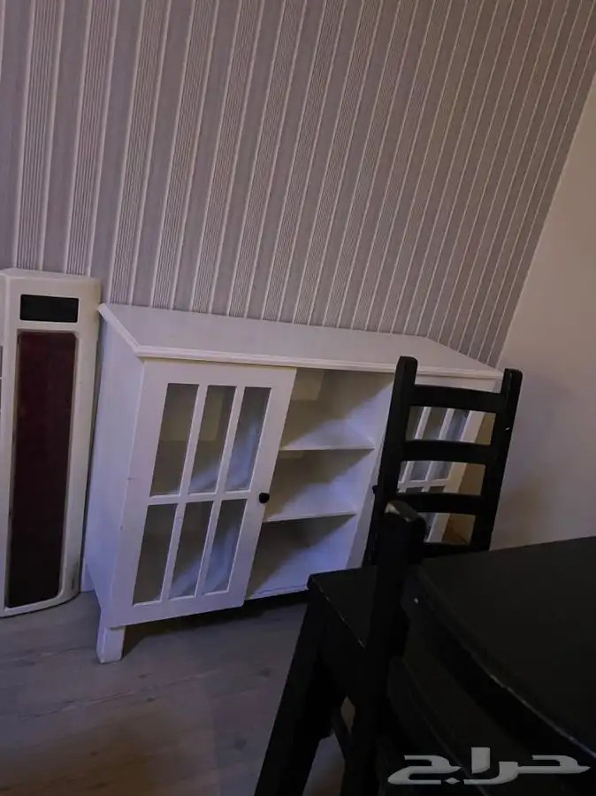 اثاث شقة فاخر للبيع وادوات كهربائية وطاولات طعام واسره 1