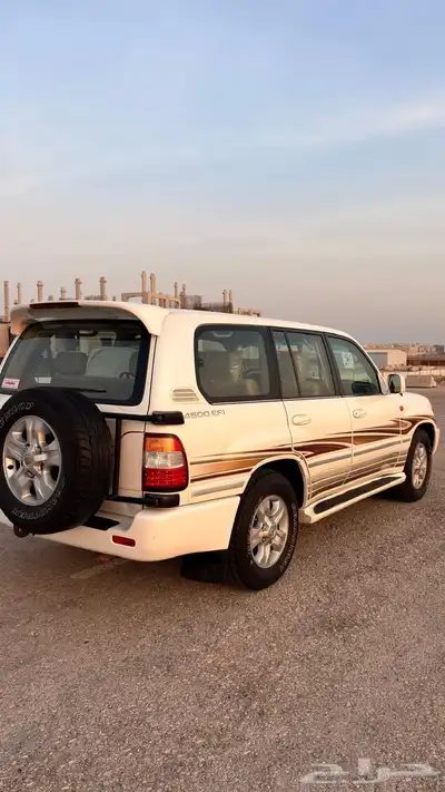 لاندكروزر ليمتد 2006 9