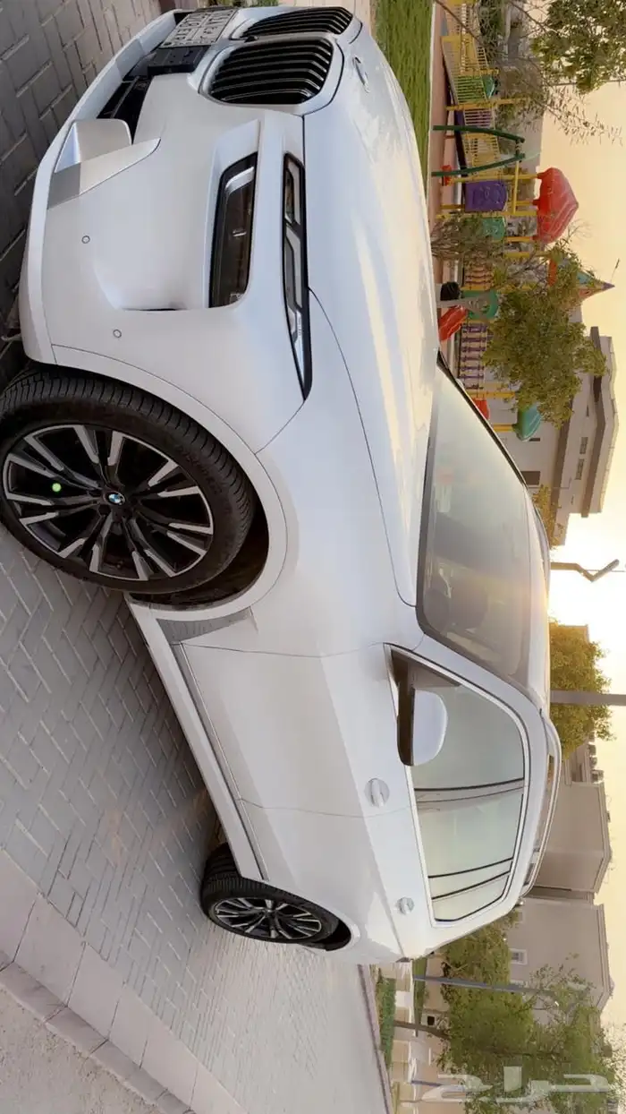 بي ام دبليو 2023 X7 1