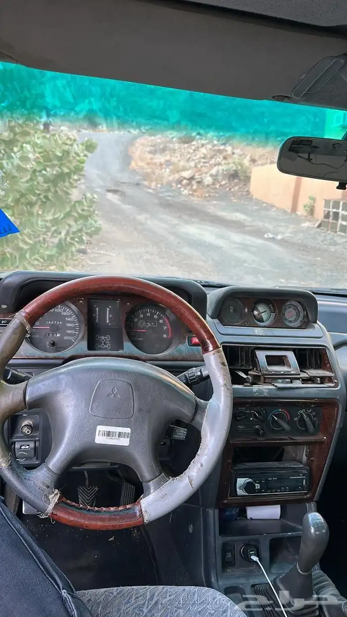 جيب باجيرو 99 للبيع 8
