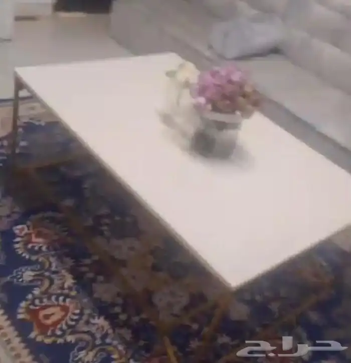 طاوله للبيع 0