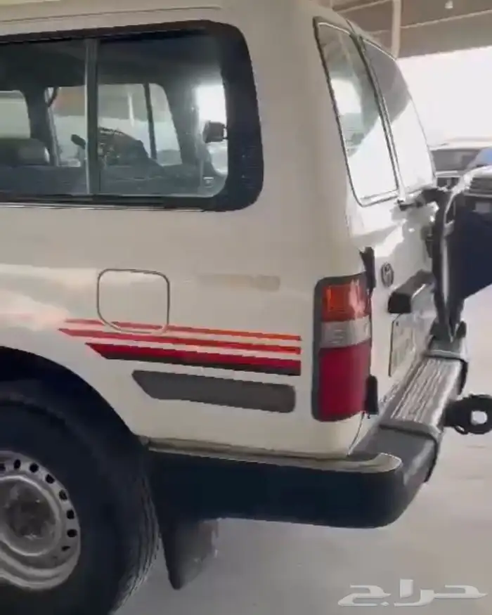 صالون 93 جي اكس 1