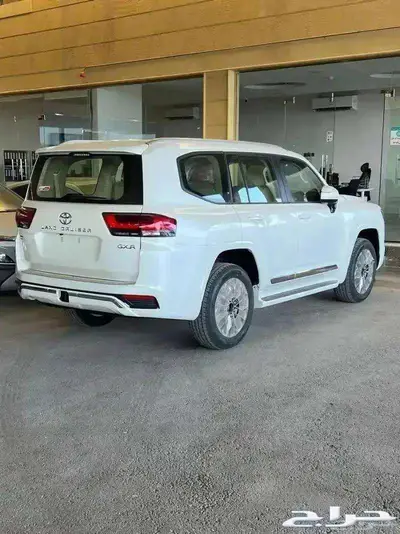 لاندكروزر جي اكس ار بنزين GXR L 3 سعودي 2024 لدى الحسن 2