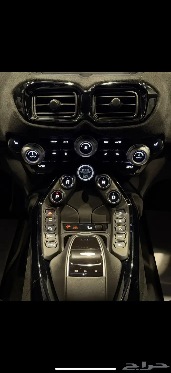 Aston martin Vantage 2020 14