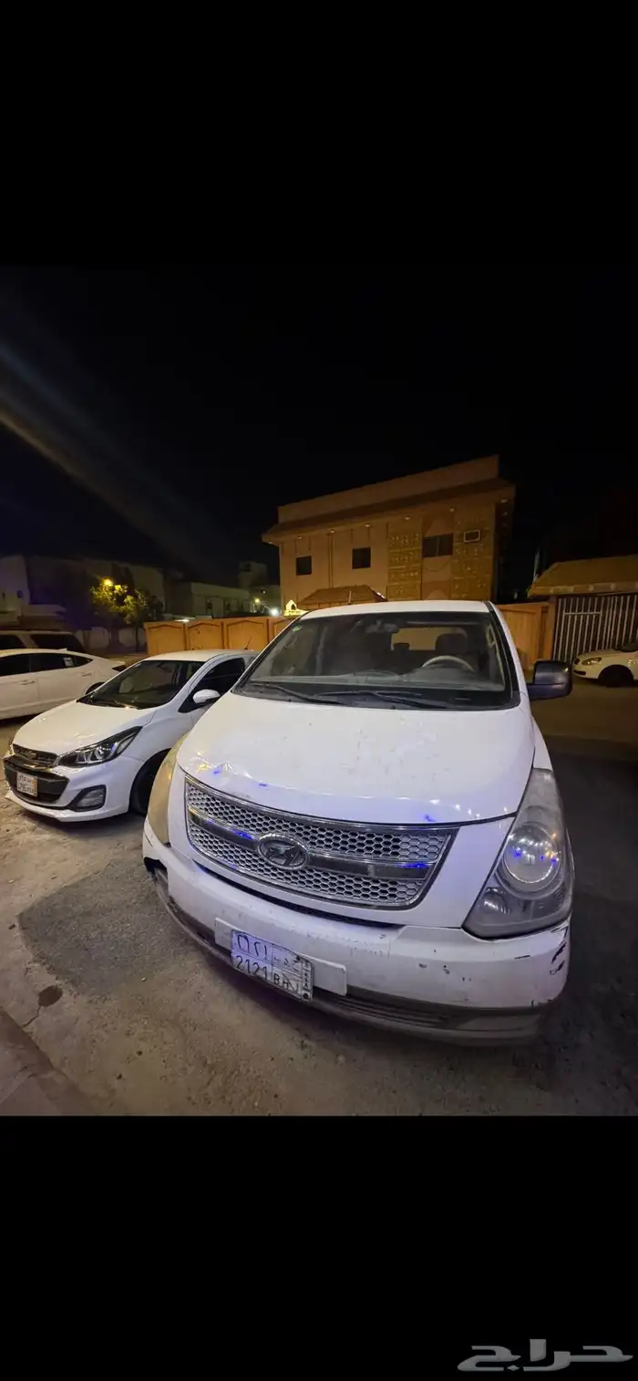 هونداي H1 ابيض موديل 2016 4