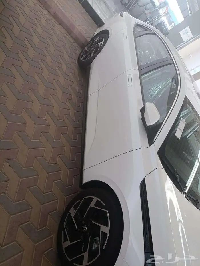 شانجان إيدو بلس ليمتد 2025 لون أبيض.. سياره الشباب الاولى 4