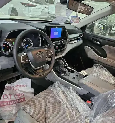 تويوتا هايلاندر gle موديل 2025 4