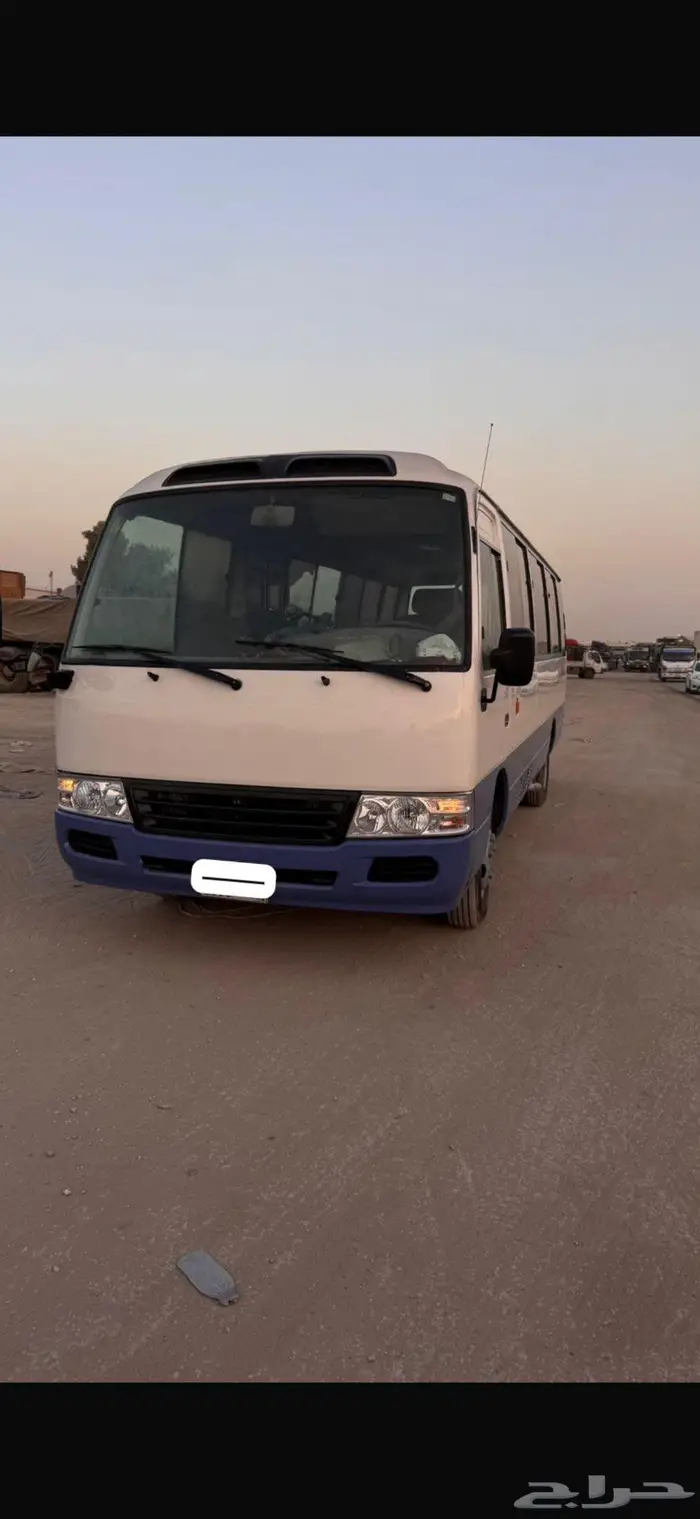 باص تويوتا كوستر 1