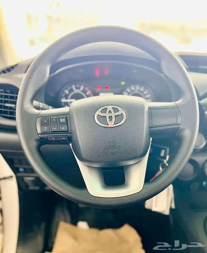 تويوتا هايلوكس غمارة GL ديزل 2025 اصفار 7