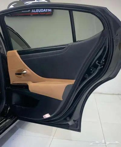 لكزس ES250 2023 19