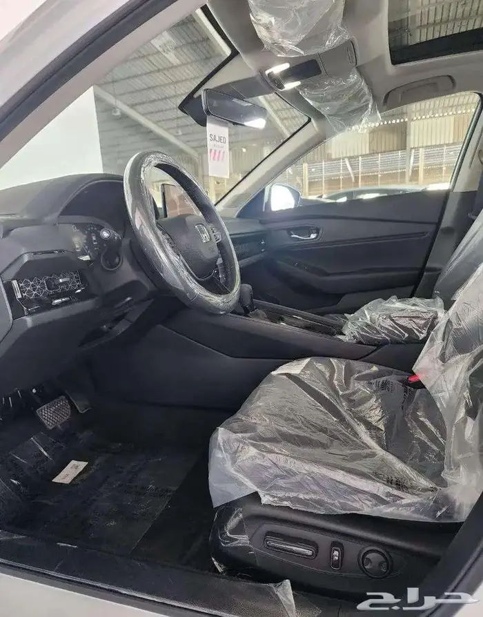 هوندا اكورد LX 2025 7