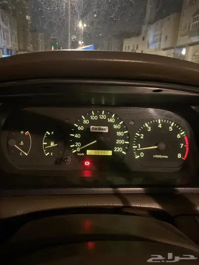 للبيع كامري 2000 XLI اخضر عشبي 70