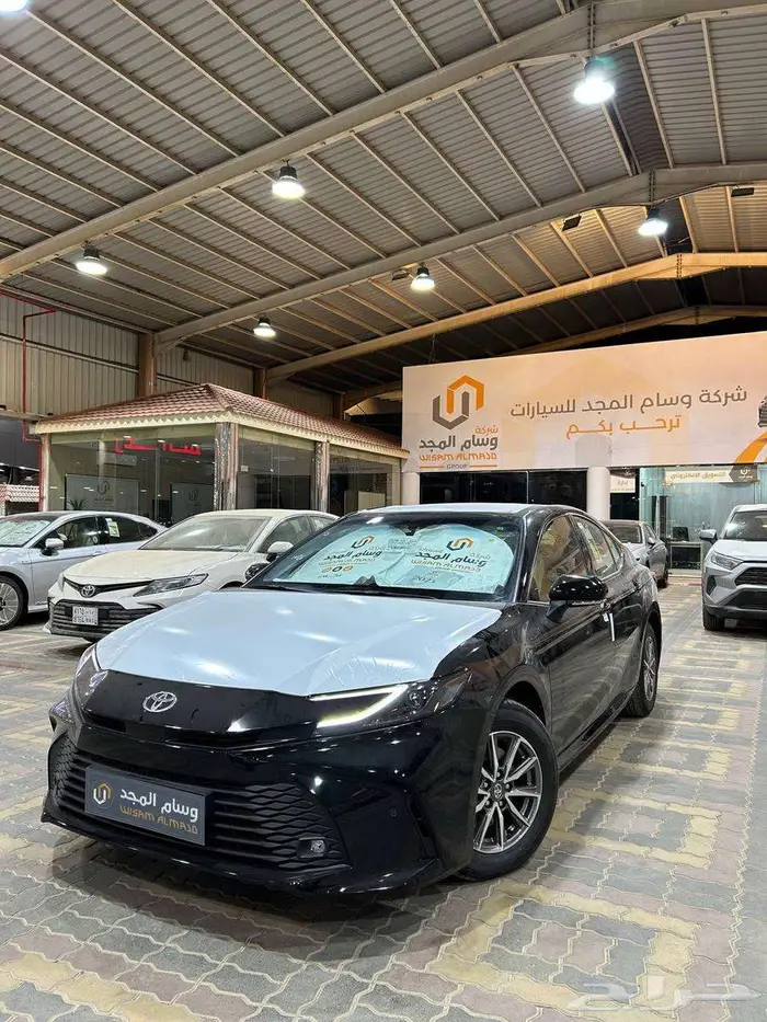 عرض خاص تويوتا كامري E بنزين جنوط 2025- سعودي 1