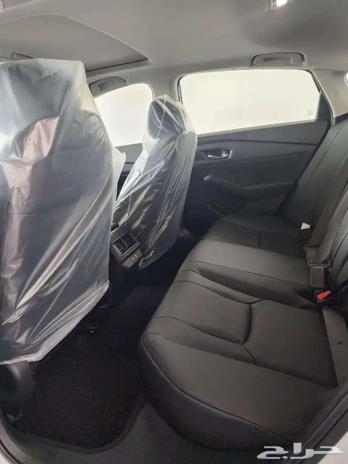 هوندا اكورد LX 2025 9