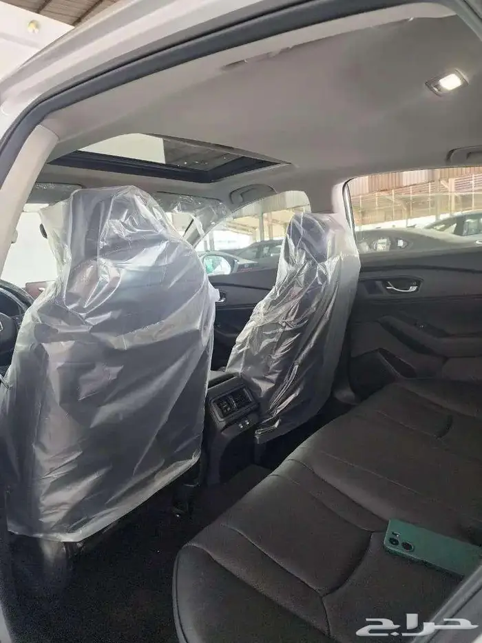 هوندا اكورد LX 2025 6