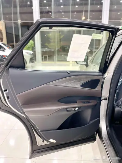 لكزس ( RX 350 BB ) موديل 2025 أقل الأسعار 23