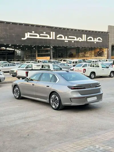 بي ام دبليوا 735Li موديل 2023 4