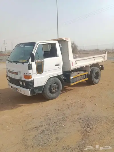قلاب ديهاتسو موديل 2000 ماكينه ديزل 2