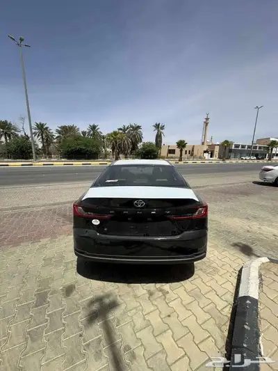 تويوتا كامري E ستاندر بنزين 2025 بالنقد والتقسيط 1