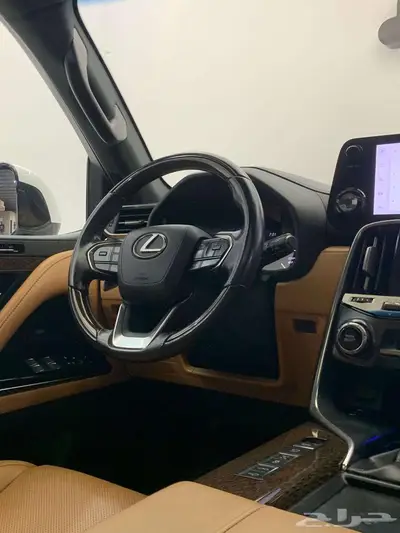 لكزس LX600 2022 31