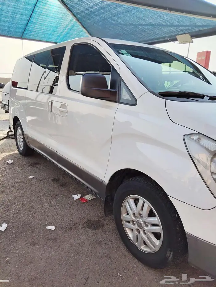 توصيل مشاوير بالشهر و اليوميه سيارة هونداي H1 1